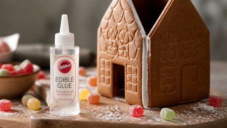 best glue for gingerbread house